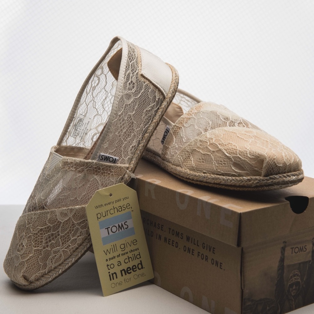 TOMS White Lace Women’s Classic Shoes
